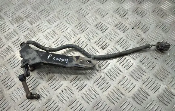 Headlight/headlamp level sensor
