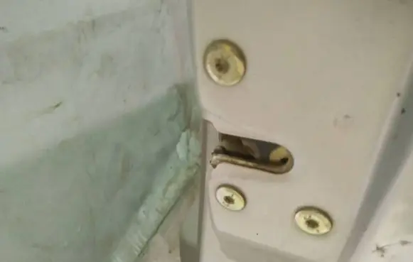 Front door lock