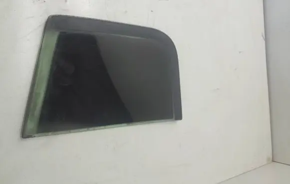 Renault Megane II Rear vent window glass 43R1000015