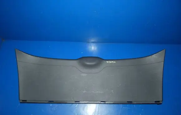 Mercedes-Benz C W205 Tailgate/boot lid cover trim A2057400170
