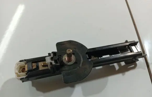 Audi A6 S6 C5 4B Seat belt adjustment rail 4A0857833D
