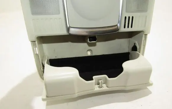 Audi A6 S6 C6 4F Other interior light 4f0947135n