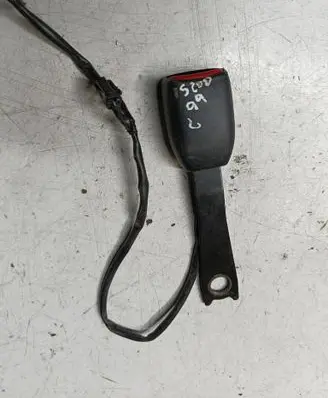 Lexus IS 200-300 Front seatbelt buckle fwafawfa