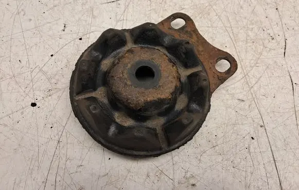 Mazda MX-5 NB Miata Rear differential mounting bracket 
