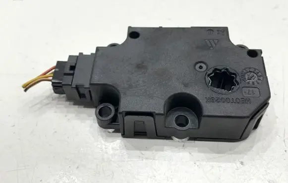 Audi A6 C7 Air flap motor/actuator CZ113930-0855
