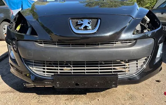 Peugeot 308 SW Front bumper