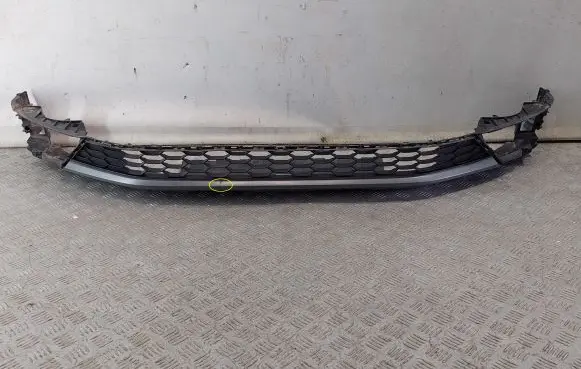 Volkswagen Tiguan Front bumper lip 5NA805903A 5NA805903A9B9