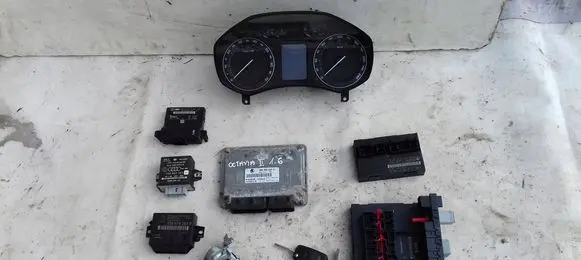 Skoda Octavia Mk2 (1Z) Engine ECU kit and lock set 06A906033CL