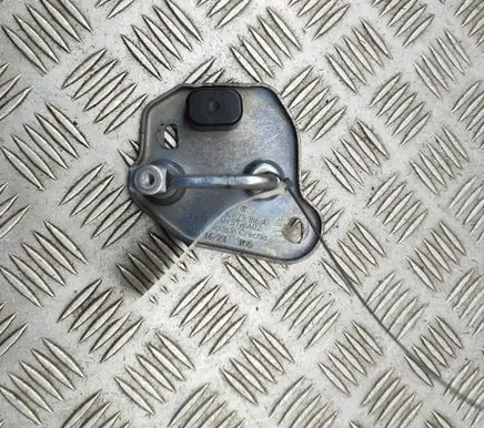Skoda Enyaq iV Engine bonnet/hood lock/latch loop/hook 5LA823186A