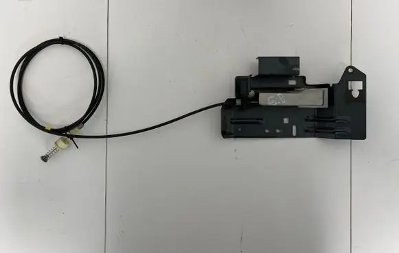 Rear door interior handle
