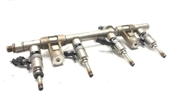 Skoda Kodiaq Fuel main line pipe 06L133317N