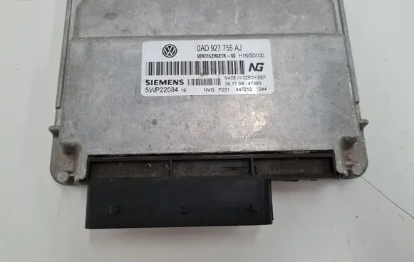 Volkswagen Touareg I Gearbox control unit/module 0AD927755AJ 5WP22084
