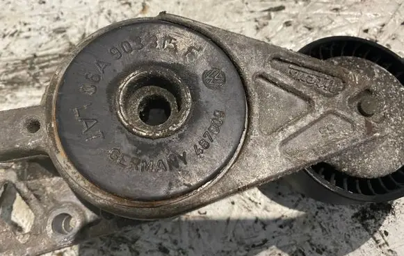Audi A3 S3 8P Alternator belt tensioner 