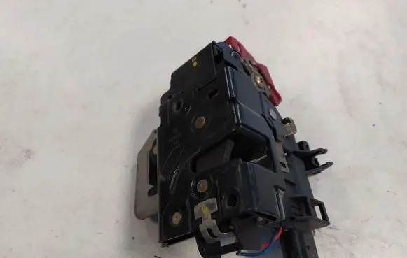 Audi A6 S6 C5 4B Front door lock 4B2837015