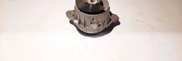 Mercedes-Benz C W205 Engine mount bracket A2052406617