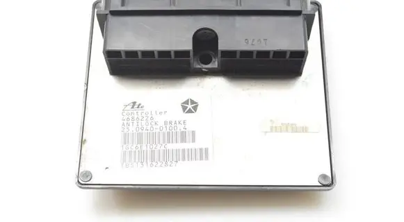 Chrysler Voyager ABS control unit/module 4686226