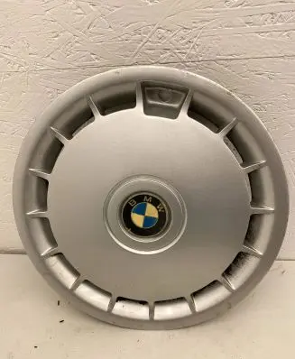 BMW 5 E34 R15 wheel hub/cap/trim 36131129843