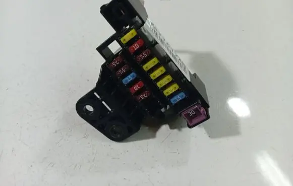 Toyota Avensis T250 Fuse box set