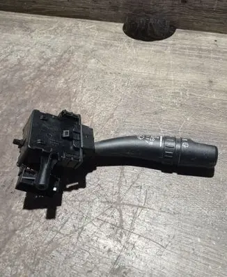 KIA Carens I Wiper control stalk