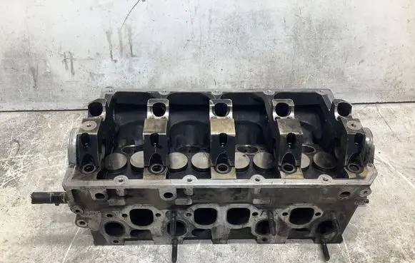 Audi A4 S4 B7 8E 8H Engine head 038103373R