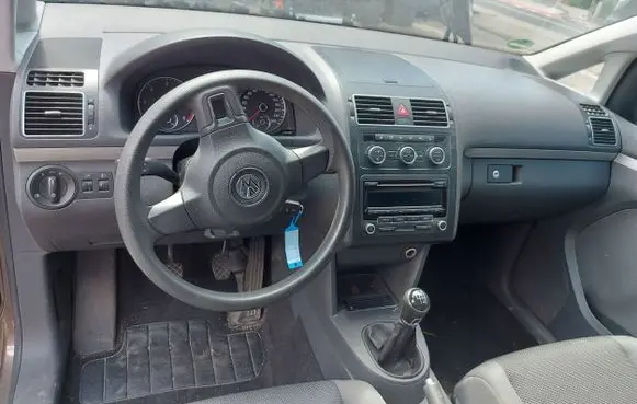 Volkswagen Touran II Dashboard