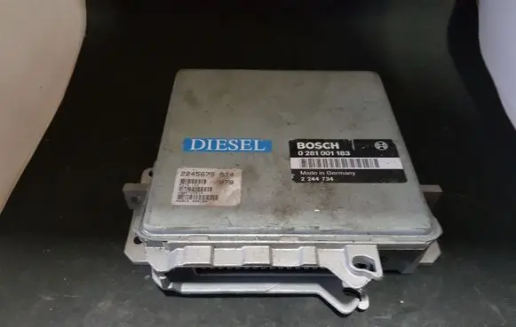 BMW 5 E34 Engine control unit/module 0281001183