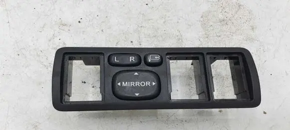 Toyota Avensis T250 Wing mirror switch 183575
