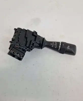 Isuzu D-Max Wiper switch 17f955