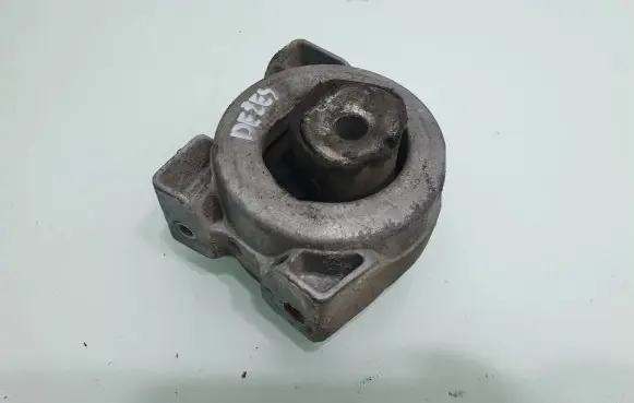 Mercedes-Benz B W245 Engine mount bracket A1692400618
