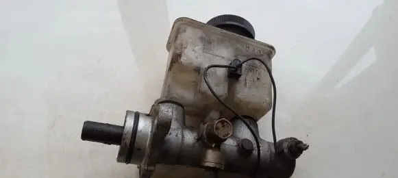Mazda MX-3 Master brake cylinder