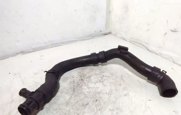 Volkswagen Golf VI Engine coolant pipe/hose