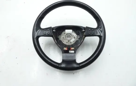 Volkswagen Tiguan Steering wheel 1Q0419091K
