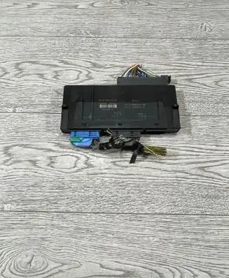 BMW 3 E90 E91 Comfort/convenience module 9264571 9264570 10681810