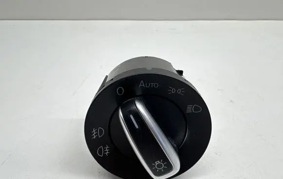 Volkswagen PASSAT B7 Light switch 3C8941431A 1231