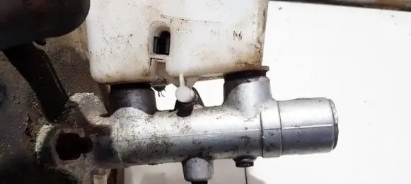 Mazda 626 Master brake cylinder