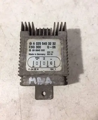 Mercedes-Benz A W168 Coolant fan relay A0255453232 898940000