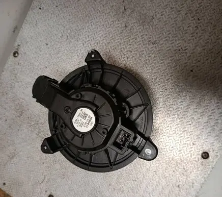 Ford Puma Heater fan/blower H1BH19846AA 0130115702