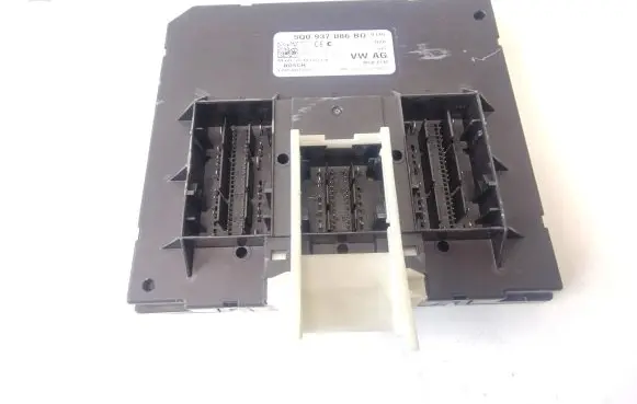 Volkswagen PASSAT B8 Comfort/convenience module 5Q0937086BD