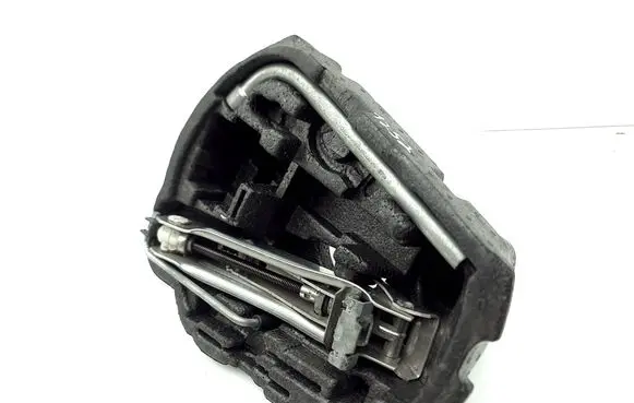 Volkswagen Bora Tool set 1J0012115M