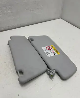 Opel Adam Sun visor