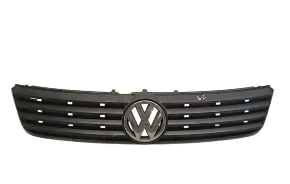 Volkswagen PASSAT B5 Front grill 3B0853653C