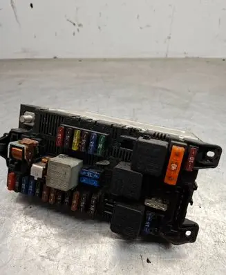 Mercedes-Benz E W211 Fuse module 2115453001