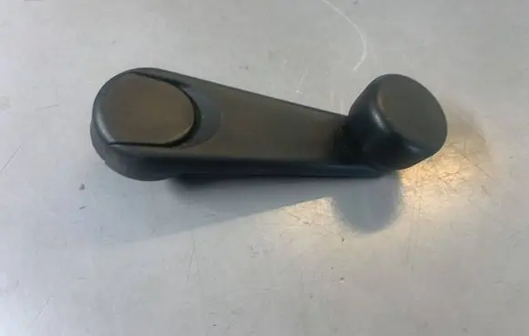 BMW 3 E36 Rear door window winding handle 8122503 51328122503 51321960894