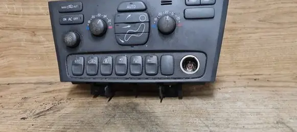 Volvo V70 Climate control unit 9452368