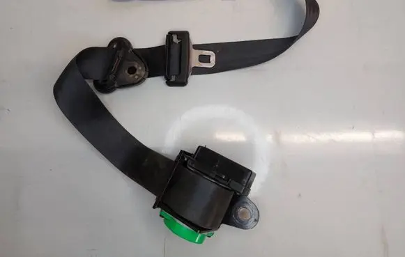 Chrysler Grand Voyager IV Rear seatbelt P04680197AD