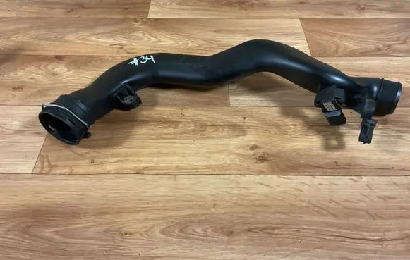 Volkswagen Golf V Intercooler hose/pipe 1K0145762BL 7M0199164