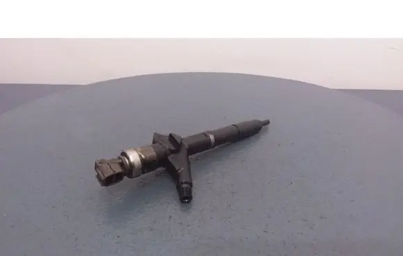 Nissan Almera Tino Fuel injector 16600BN821