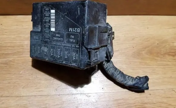 Mazda 323 Fuse box set