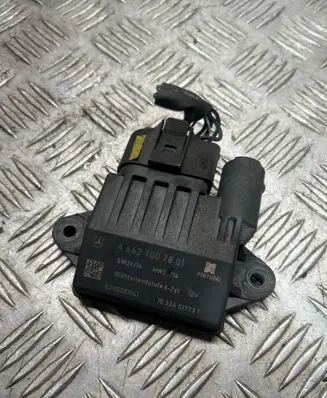 Mercedes-Benz E W211 Glow plug pre-heat relay A6429007801