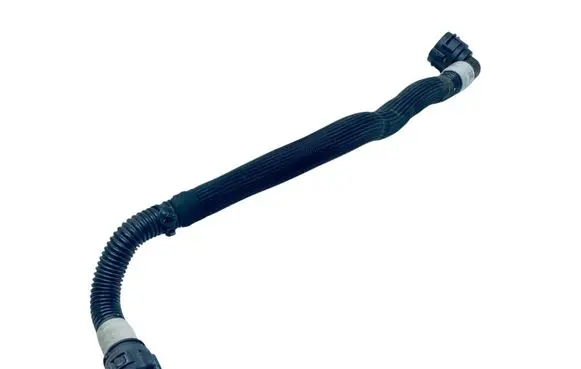 Tesla Model Y Electric car engine cooling hoses/pipes 107759400F